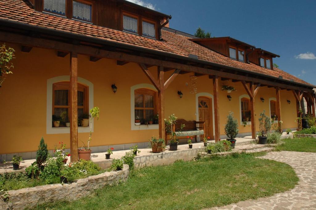 Eletfa Vendeghaz Hotel Егер Екстериор снимка